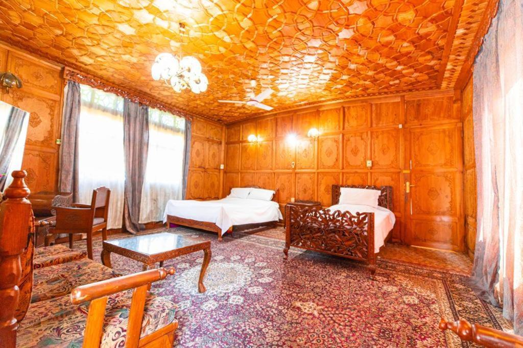 Botel The Smith Palace Group Of Houseboats 4*