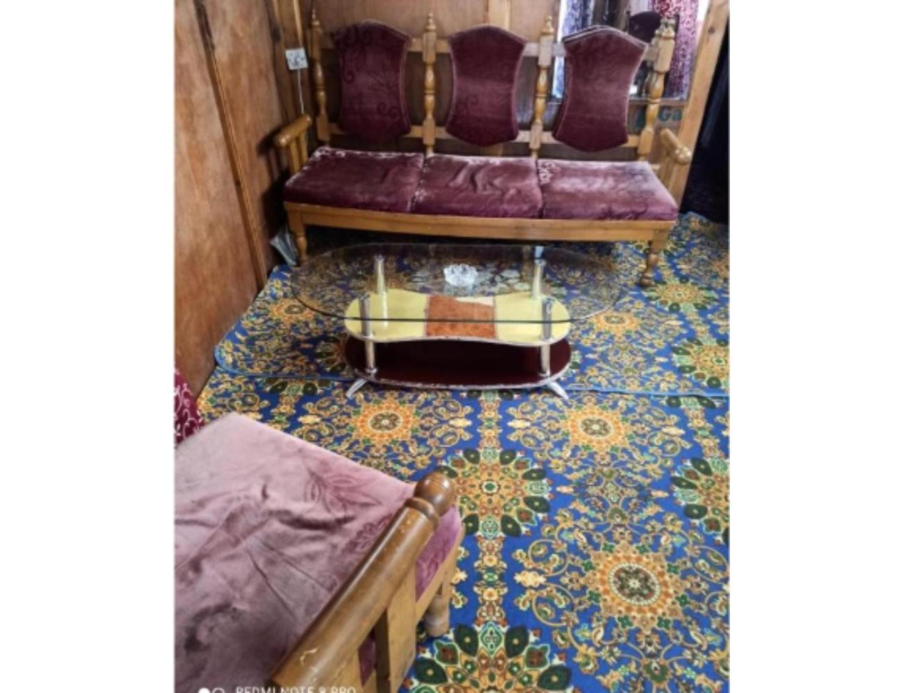 House Boat Moti Mahal, Near Dal Lake,srinagar Srinagar (Jammu and Kashmir)