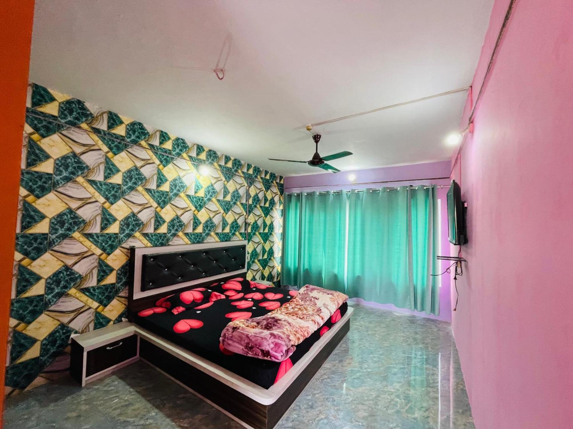Hotel New Sahil Srinagar (Jammu and Kashmir)