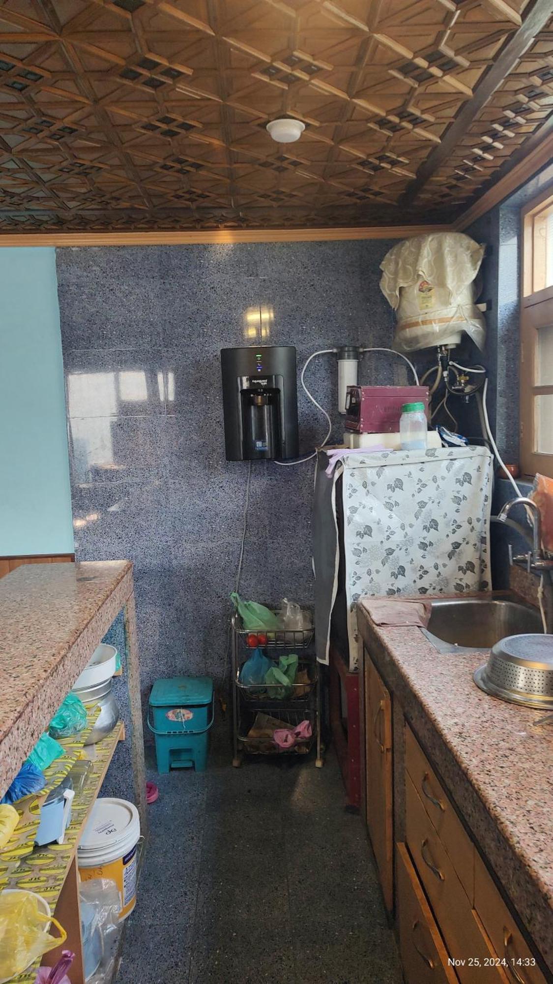 House With Kitchen Srinagar (Jammu and Kashmir)
