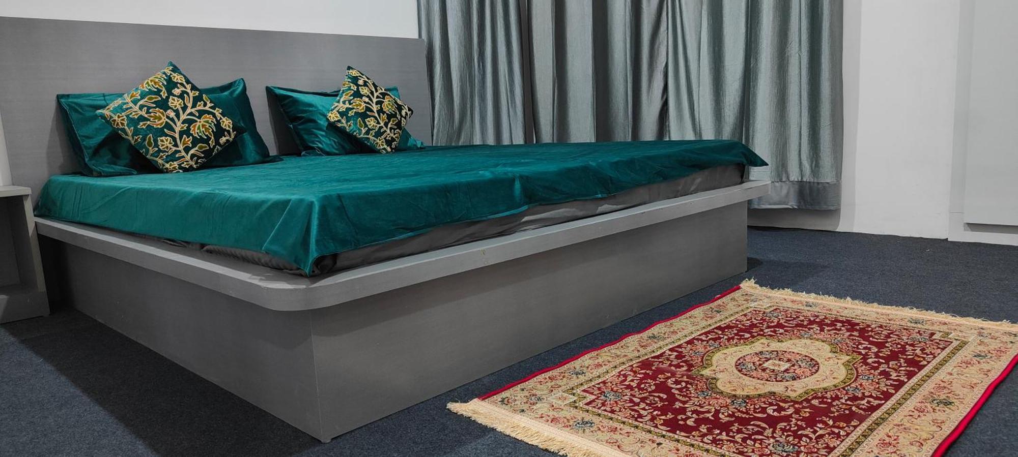 Uptown Abode Guest house *