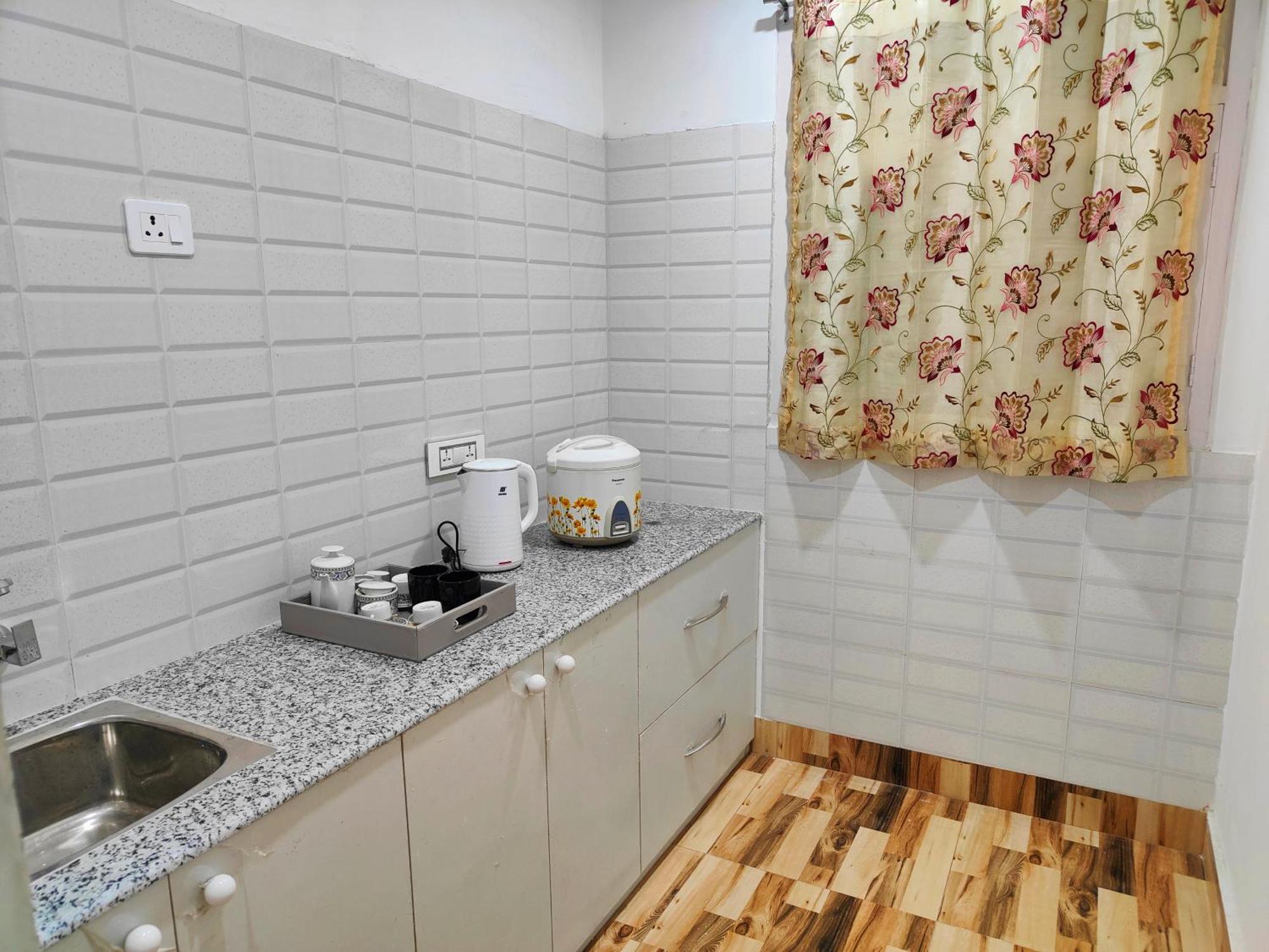 Uptown Abode Guest house *