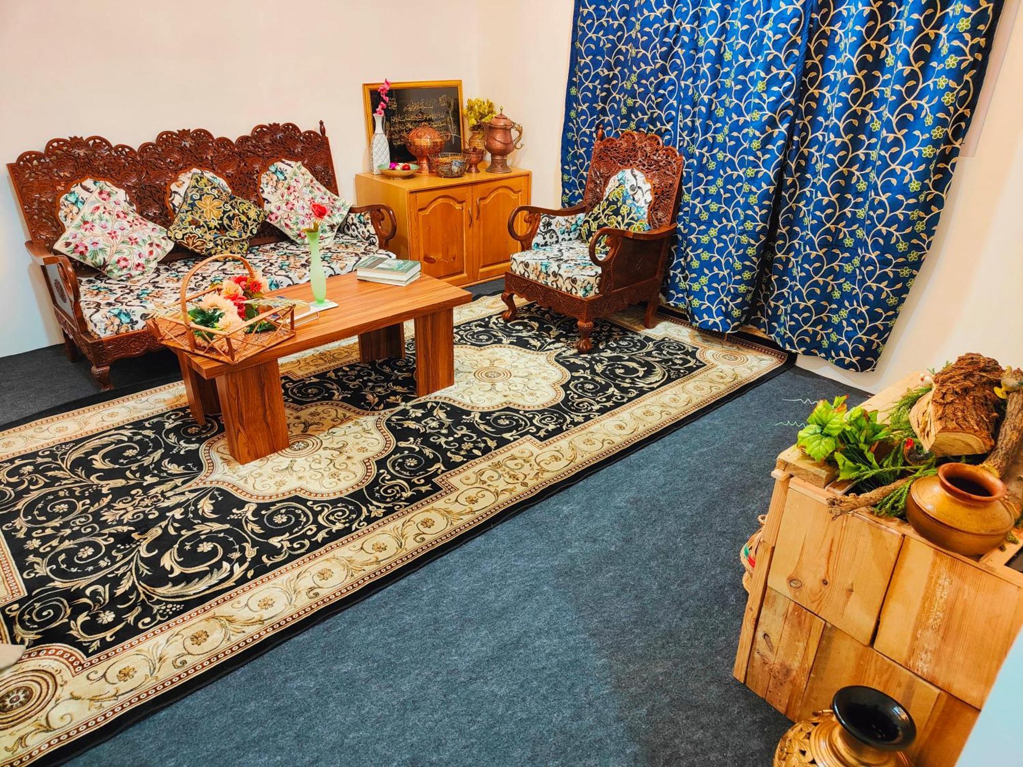 Guest house Uptown Abode
