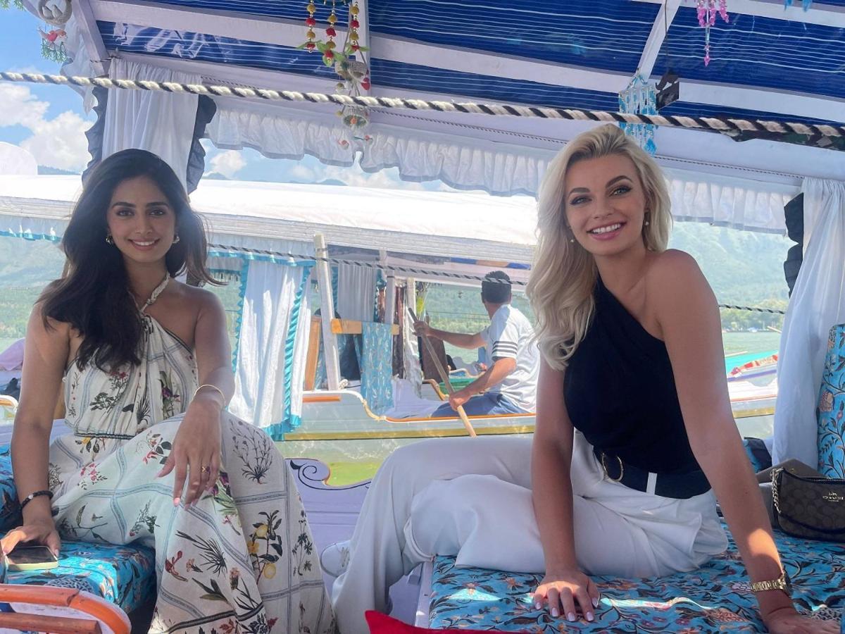 5 Star Luxury Houseboats In *