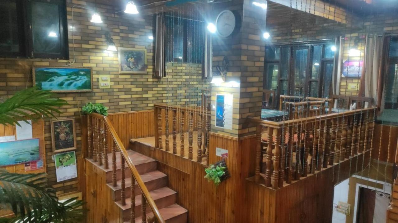 Dilshan Hotel Srinagar (Jammu and Kashmir)