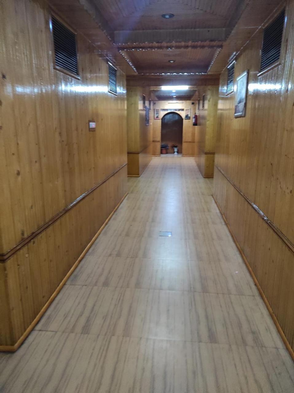 Dilshan Hotel 2*