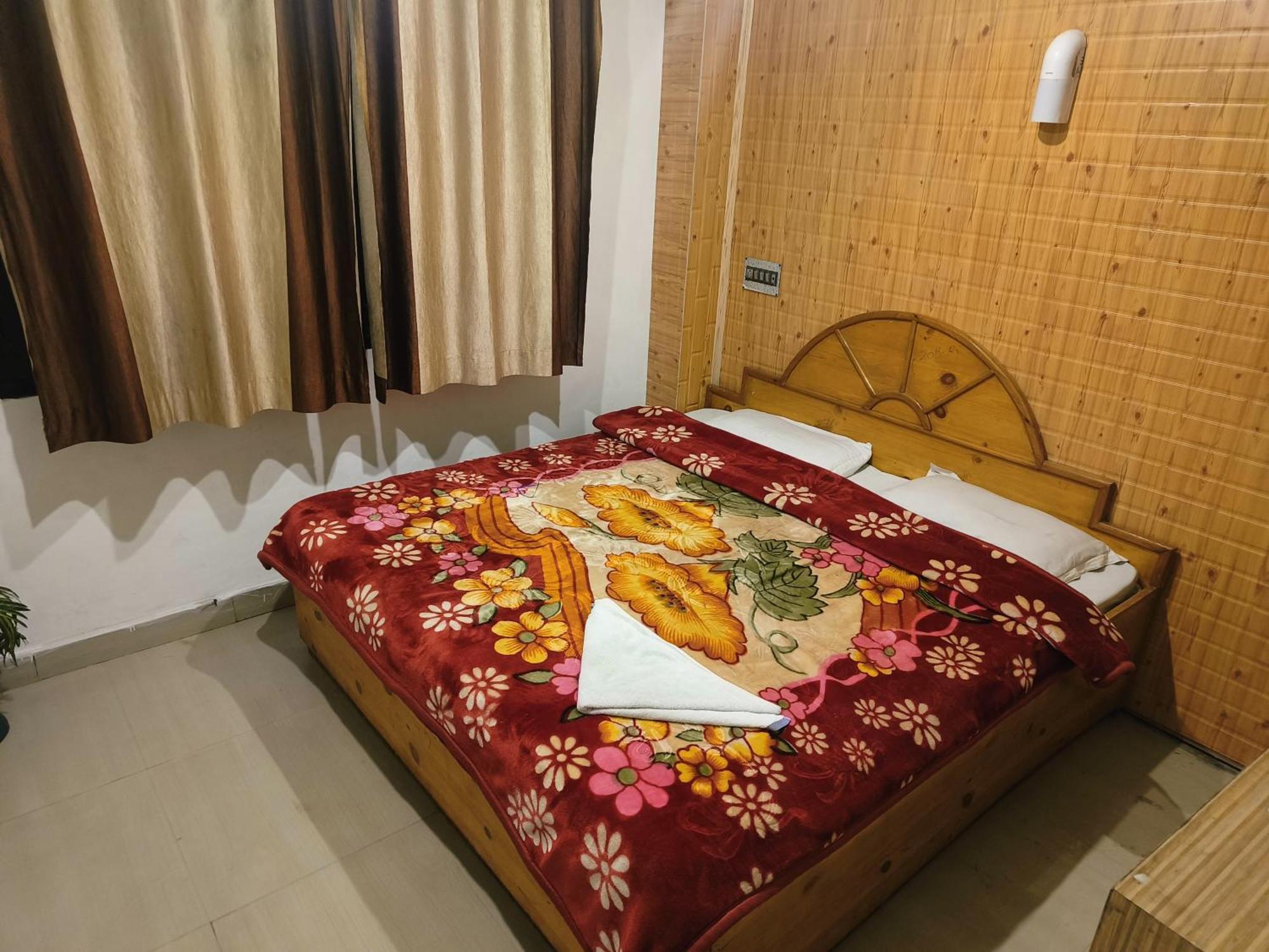 Dilshan Hotel