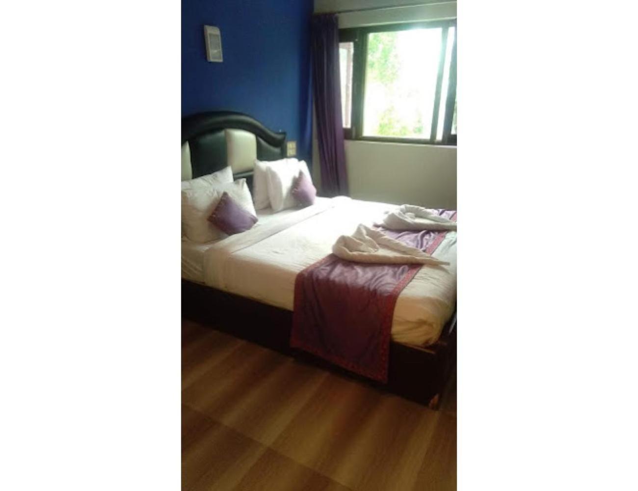 Gousia, Srinagar, Homestay