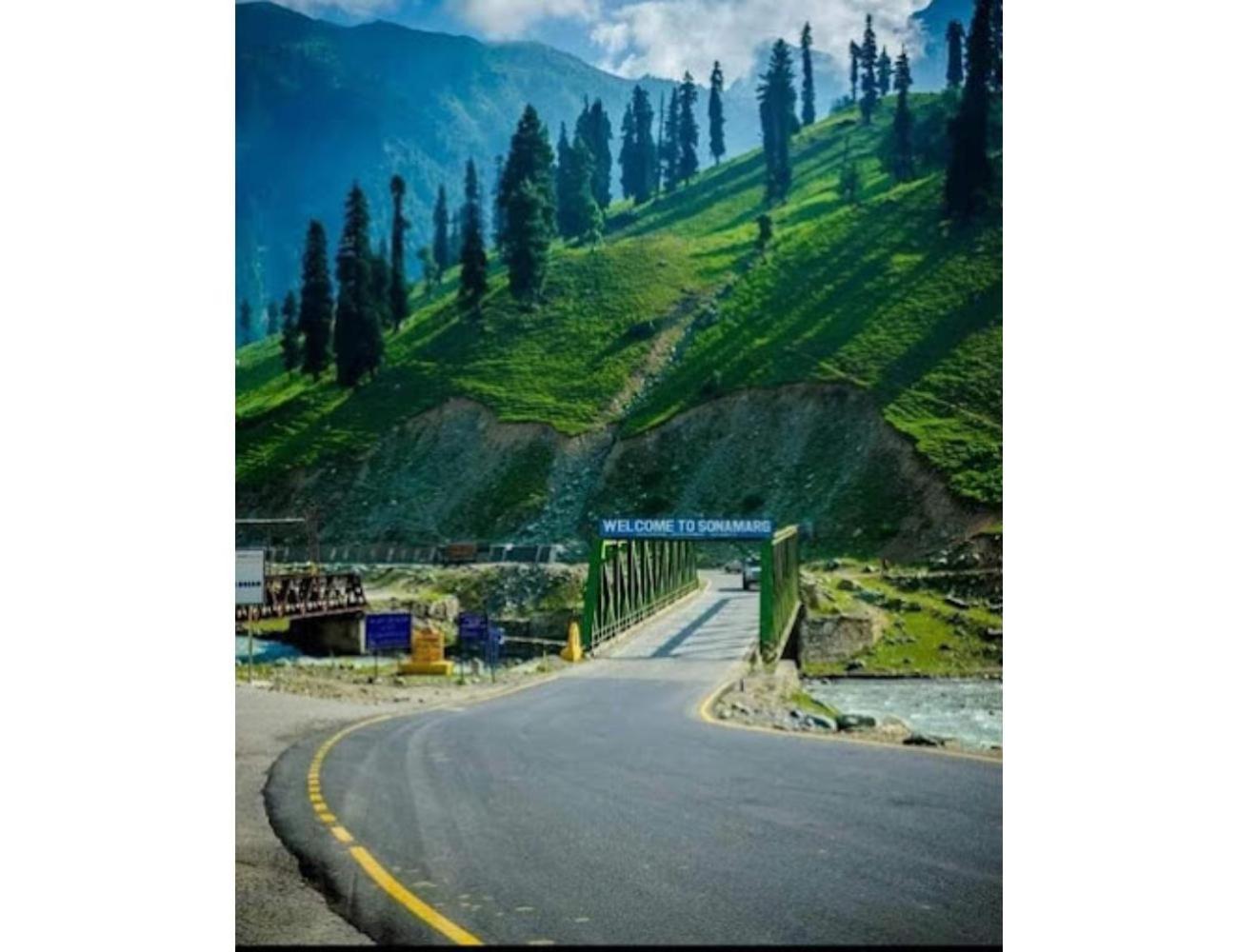 Gousia, Srinagar, Srinagar (Jammu and Kashmir)