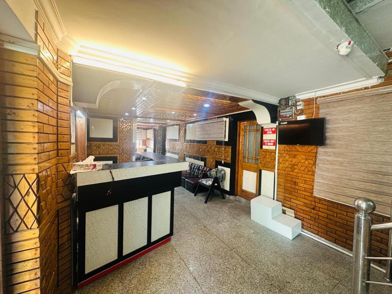 Resort Barzam View Srinagar (Jammu and Kashmir)