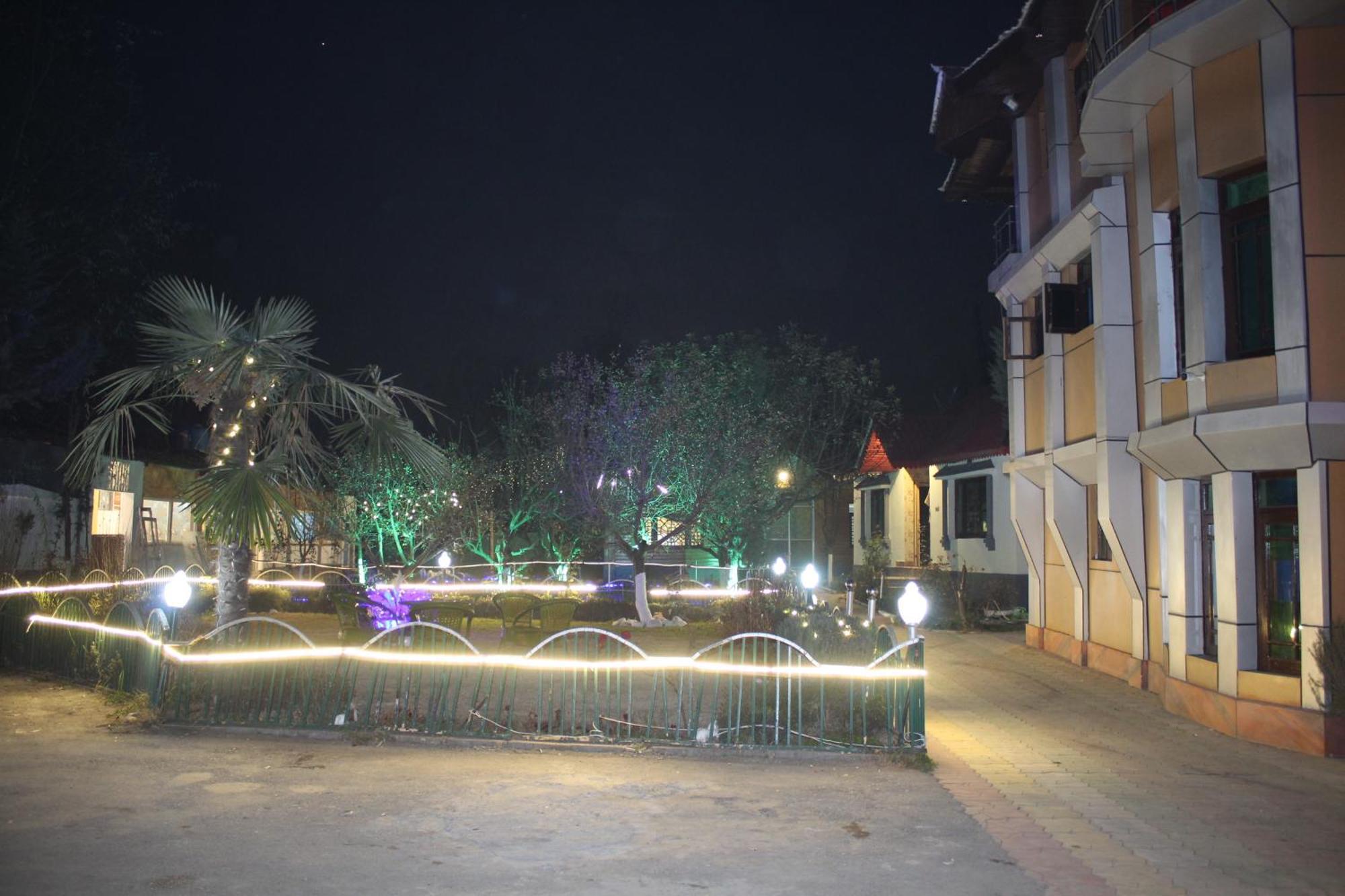 Barzam View Resort