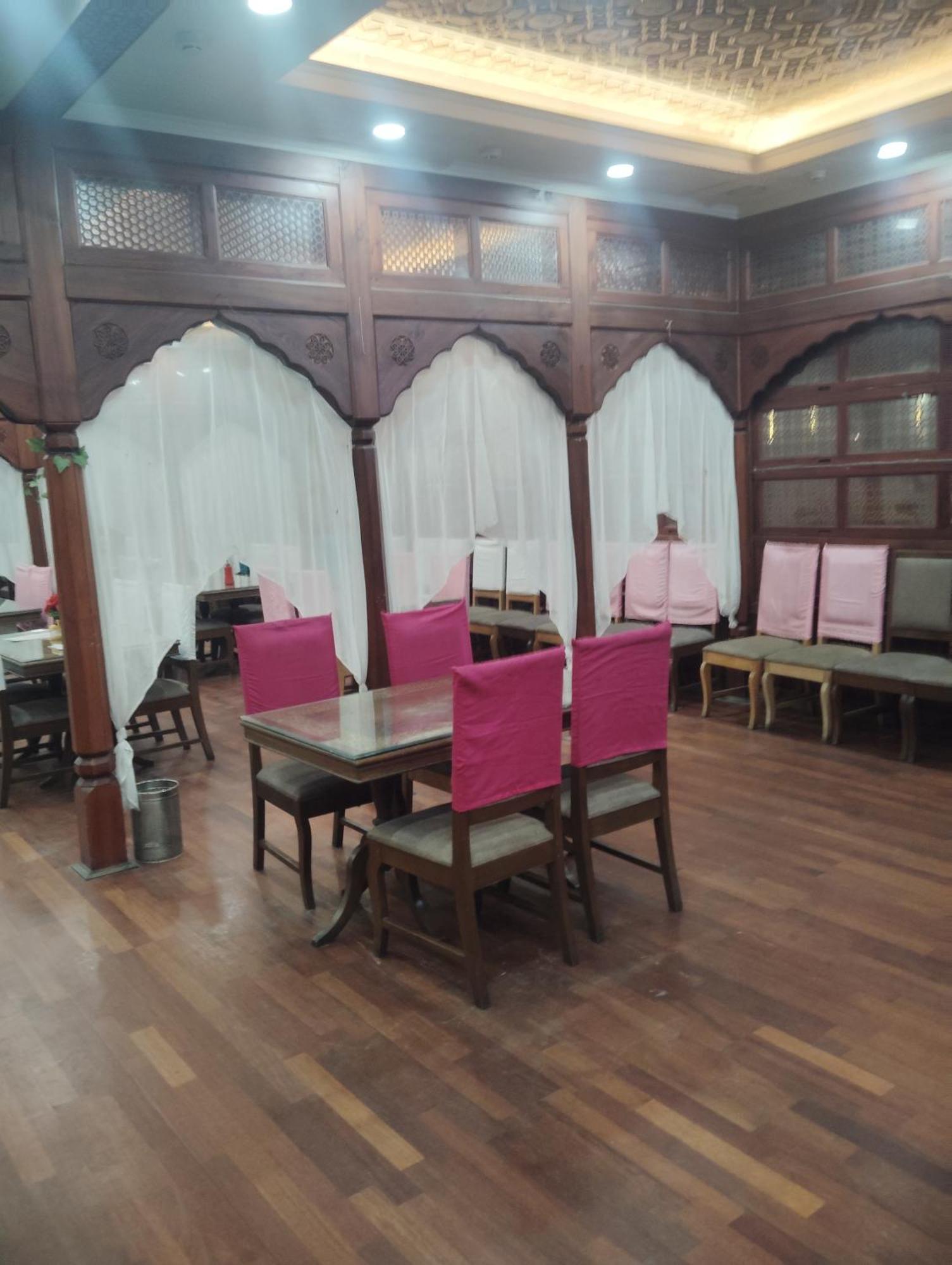 Hotel Goona *