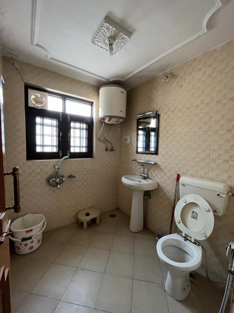 Hotel Johns Palace