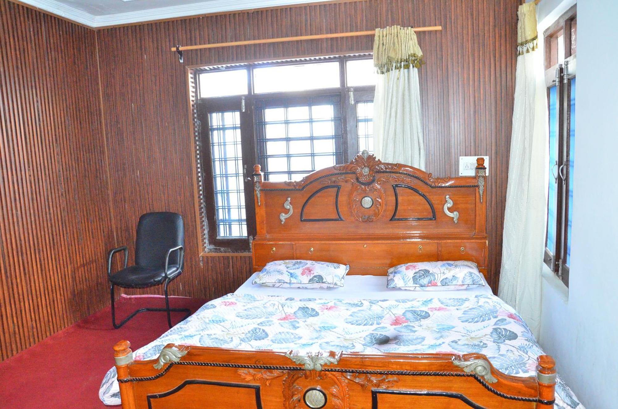 Johns Palace Hotel Srinagar (Jammu and Kashmir)