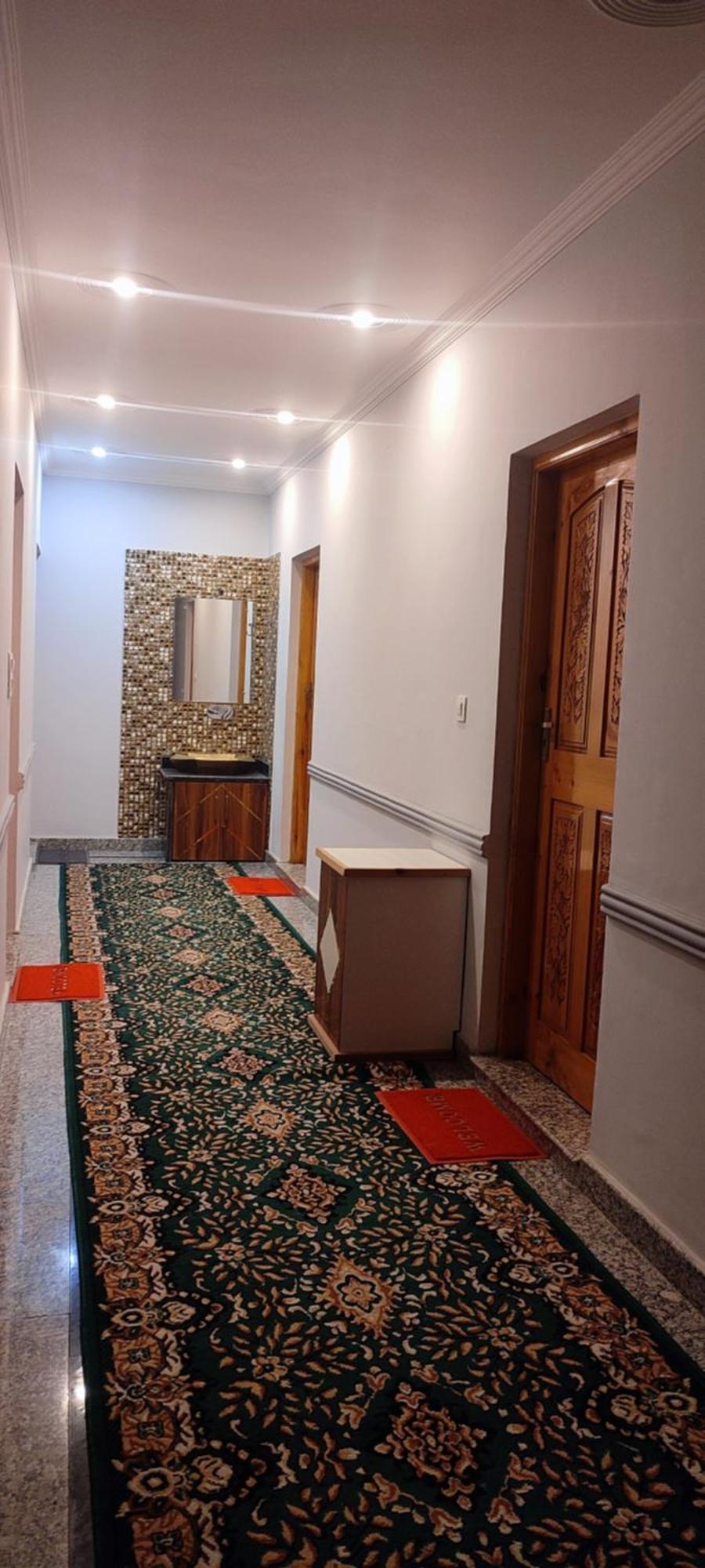 Guest house Waneposh Srinagar (Jammu and Kashmir)