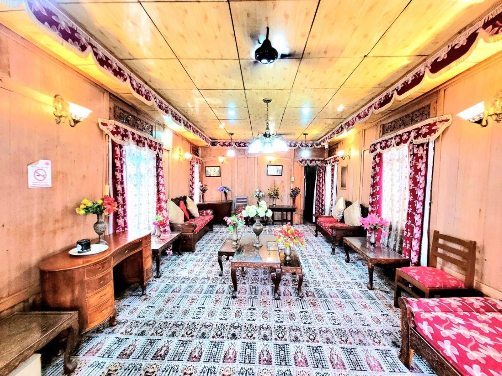 Hotel Ali Jan
