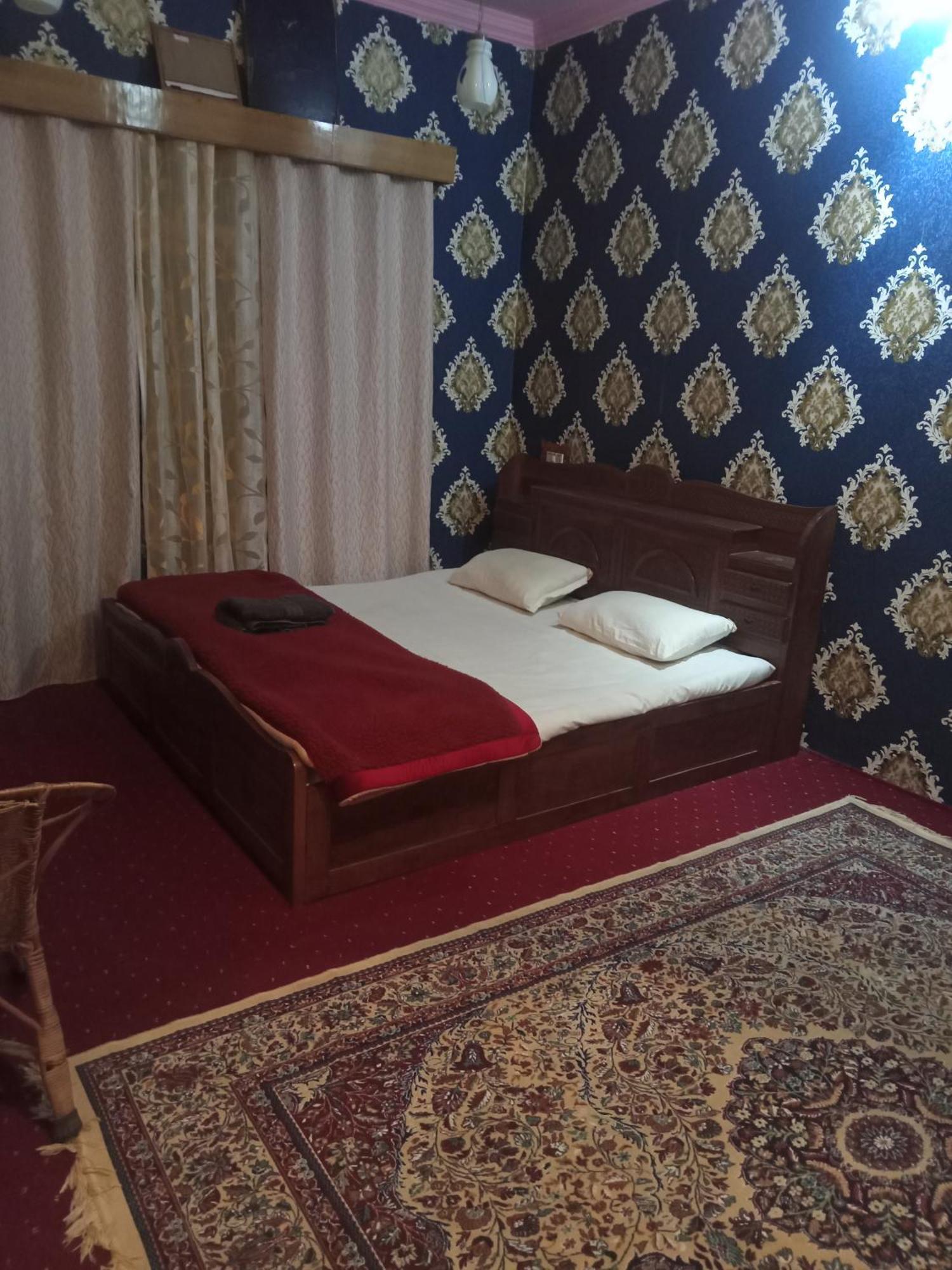 Grand Inayat Srinagar (Jammu and Kashmir)