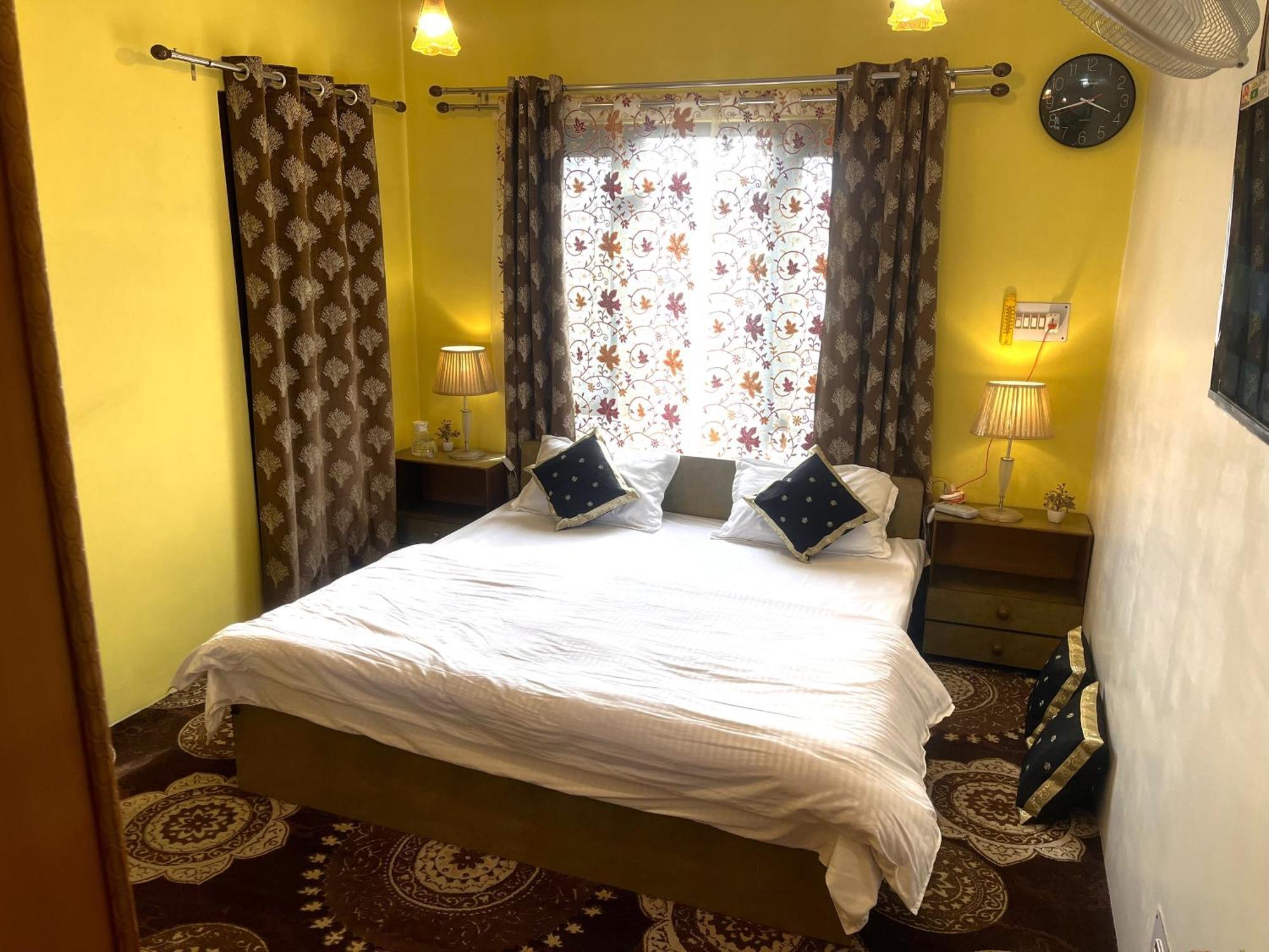 Grand Aurora Retreat Bed & Breakfast Srinagar (Jammu and Kashmir)