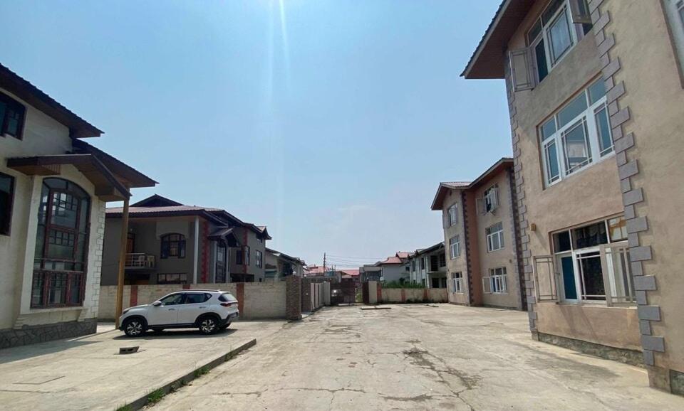 Hotel Oyo 81382 Penthouse Srinagar (Jammu and Kashmir)