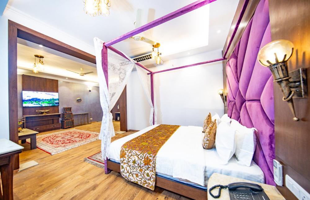 Hotel Solar Residency, 4*