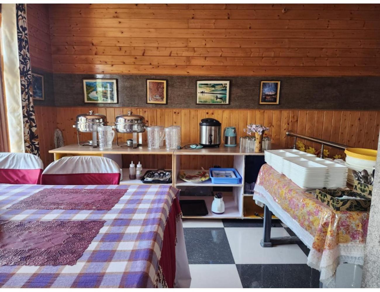 Palla's & Suites-resorts, * Srinagar (Jammu and Kashmir)