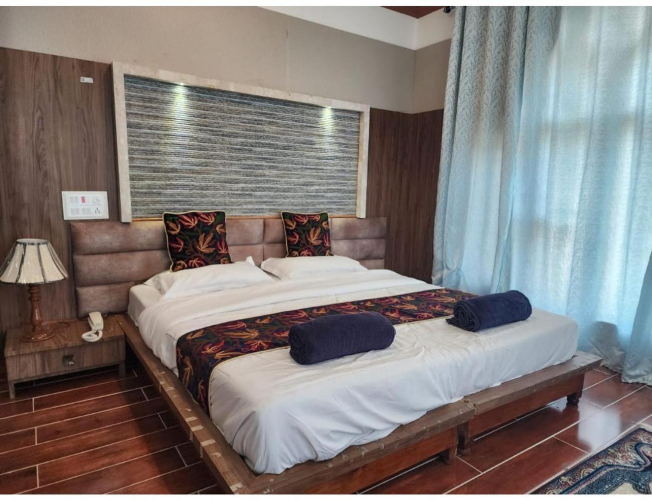 Homestay Palla's & Suites-resorts,