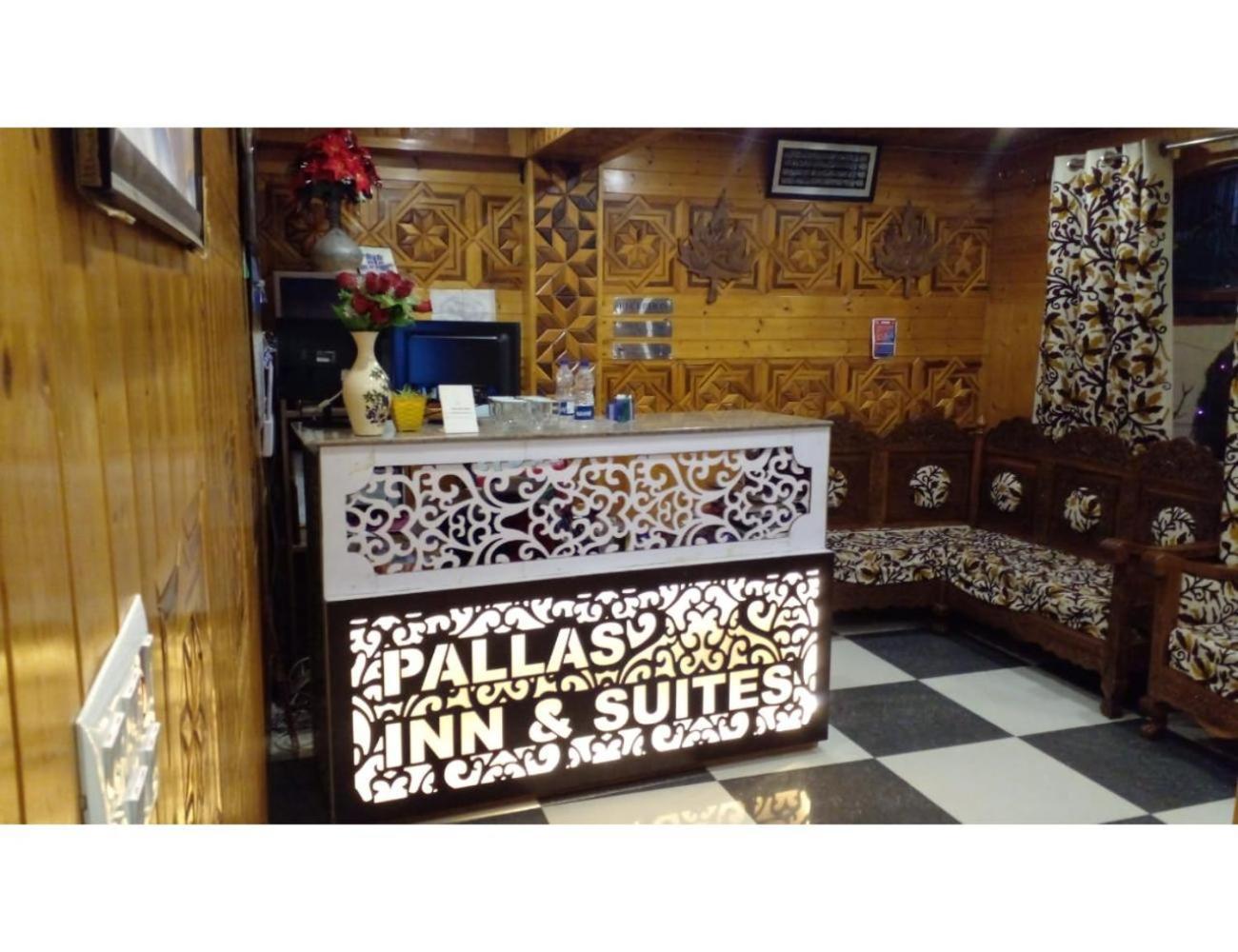Palla's & Suites-resorts,