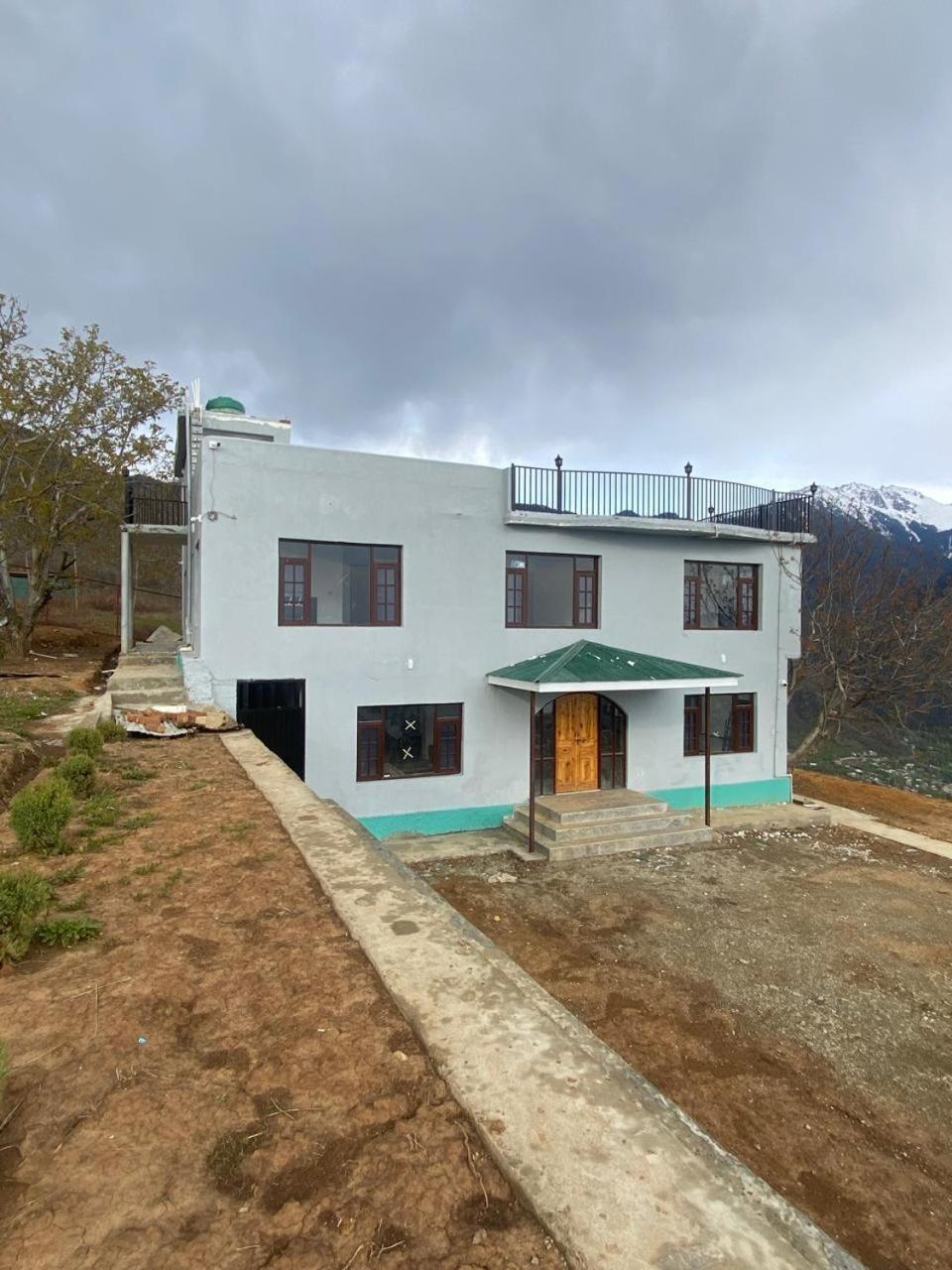 North Cliff Cafe & Retreat Srinagar (Jammu and Kashmir)