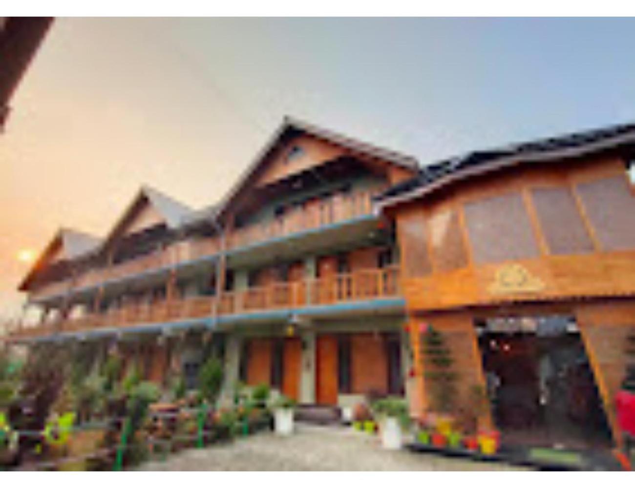 Taj Resort, Srinagar (Jammu and Kashmir)