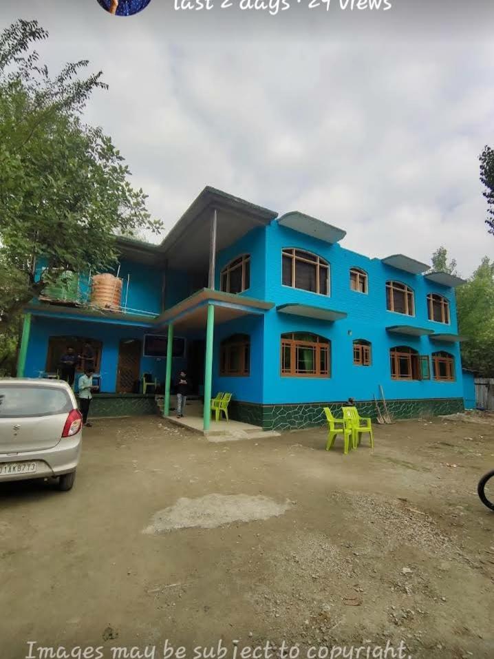 Homestay Fire.fly. Srinagar (Jammu and Kashmir)