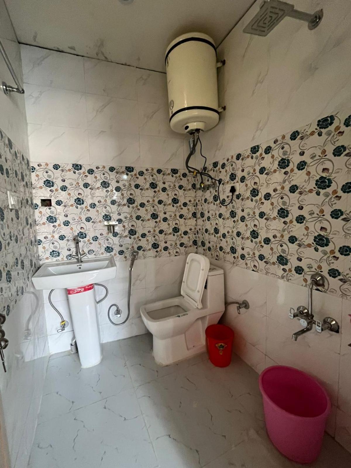 The Kashmir Hotel