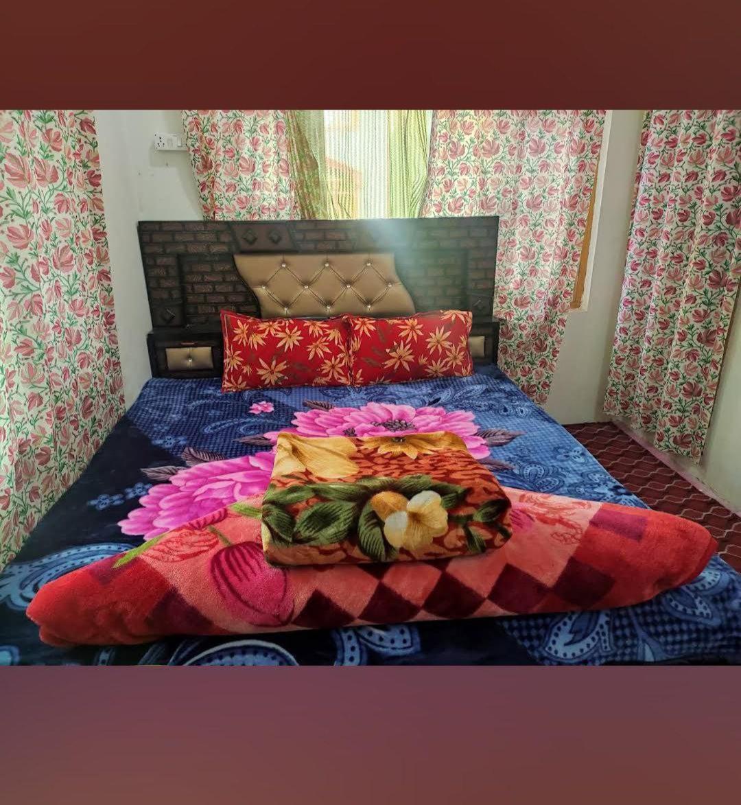Derban Homestay Srinagar (Jammu and Kashmir)