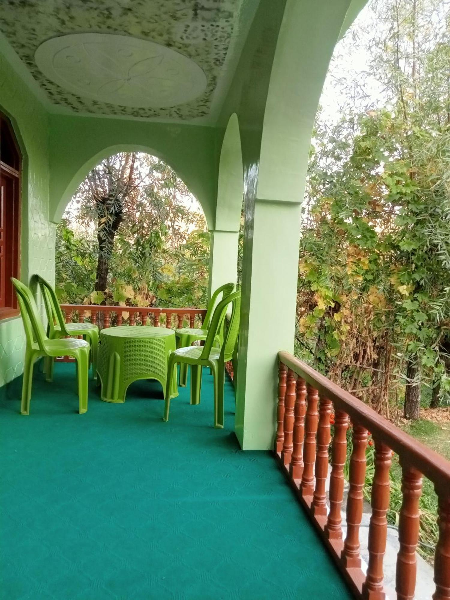 Greenvilla Homestay Tangmarg Homestay