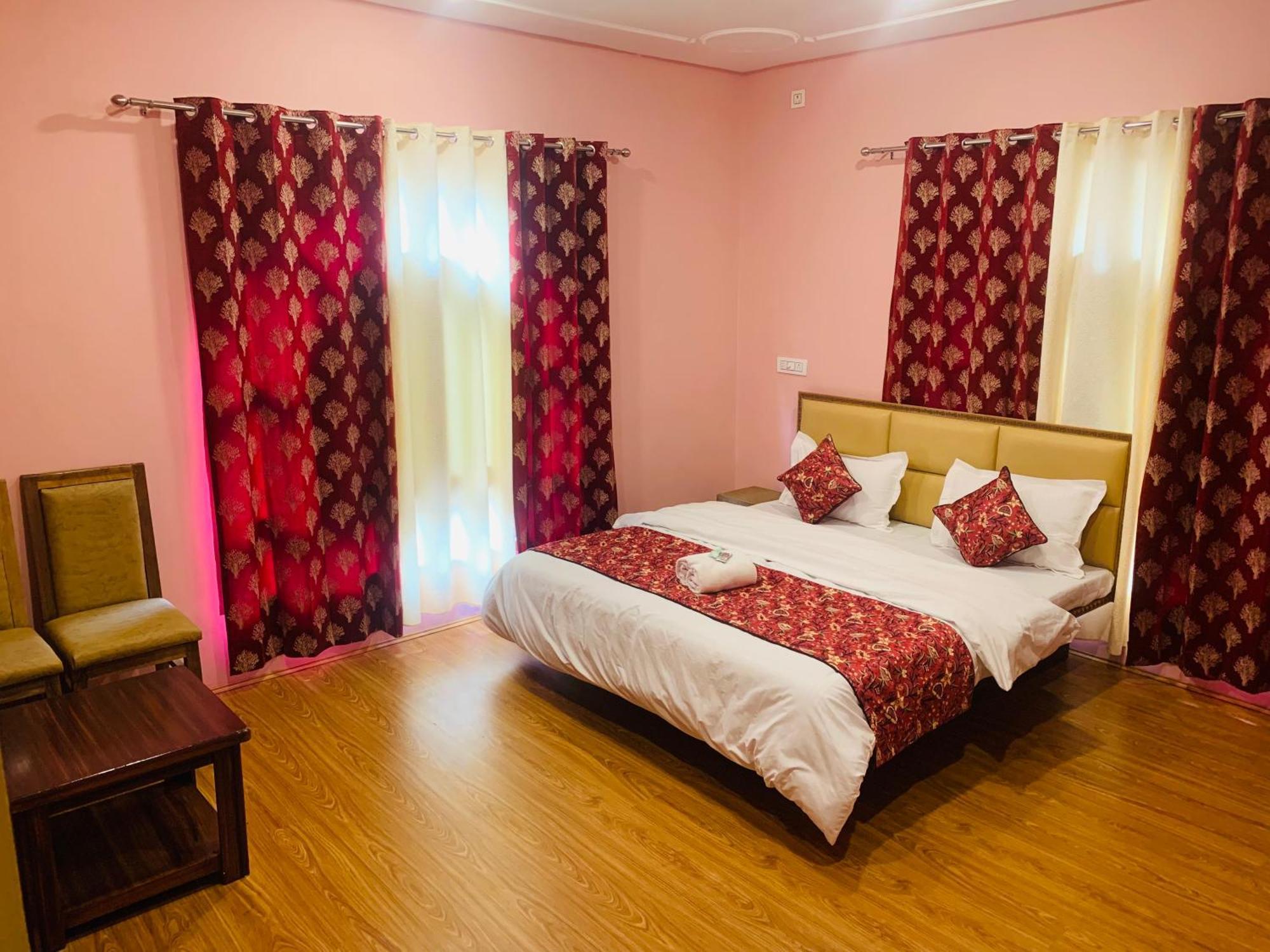 Faizzy Residency 3* Srinagar (Jammu and Kashmir)