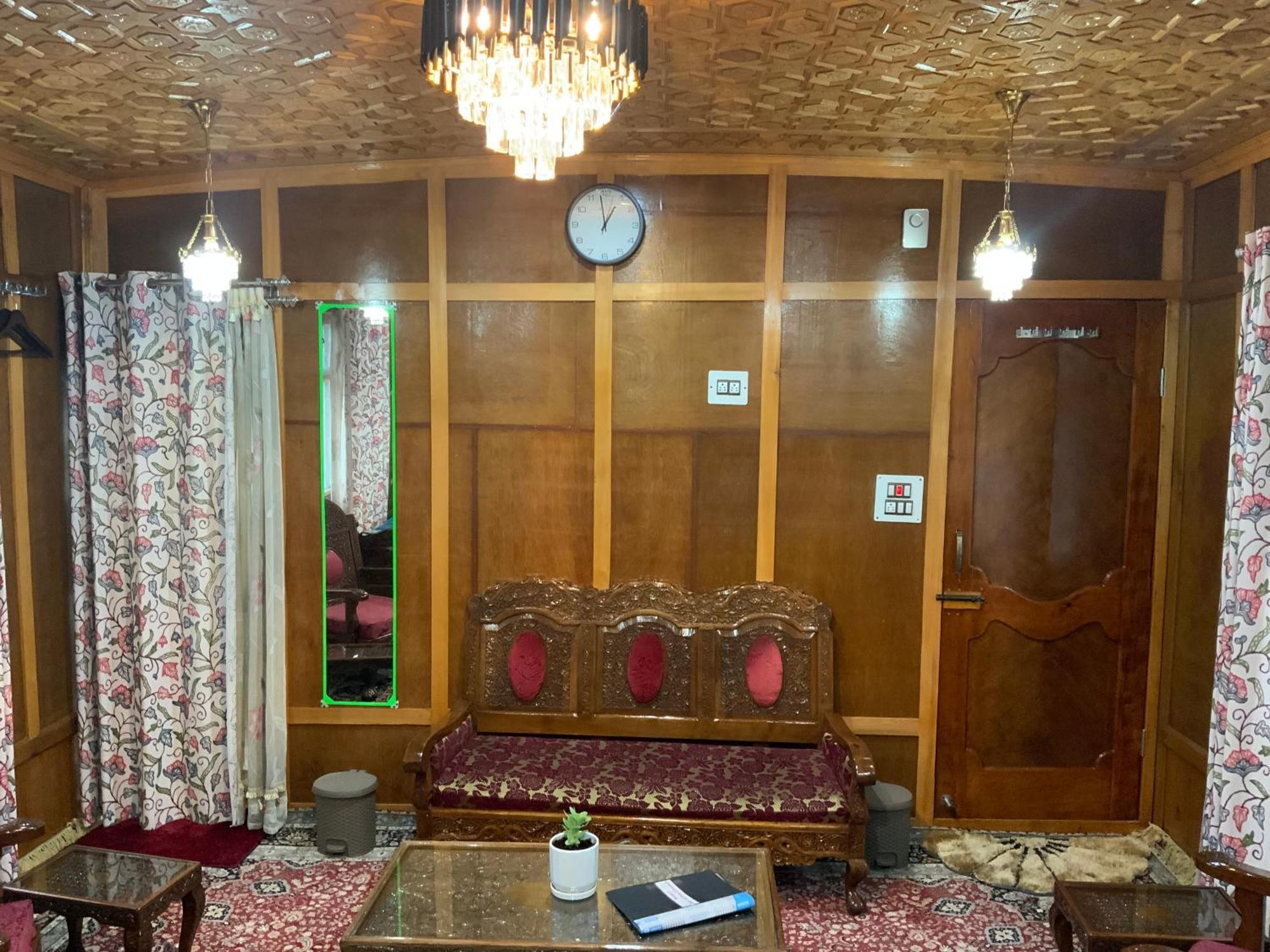 Movie Land Group Of House Boats 4* Srinagar (Jammu and Kashmir)
