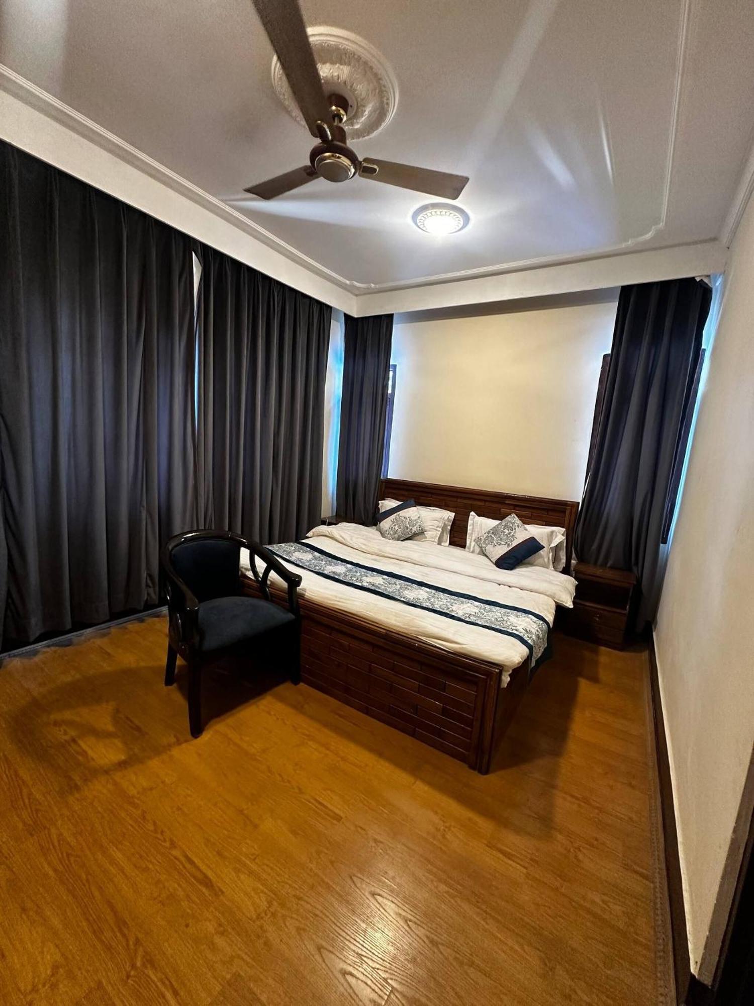 Dilan Residency -5 Bedroom- Centrally Heated Villa