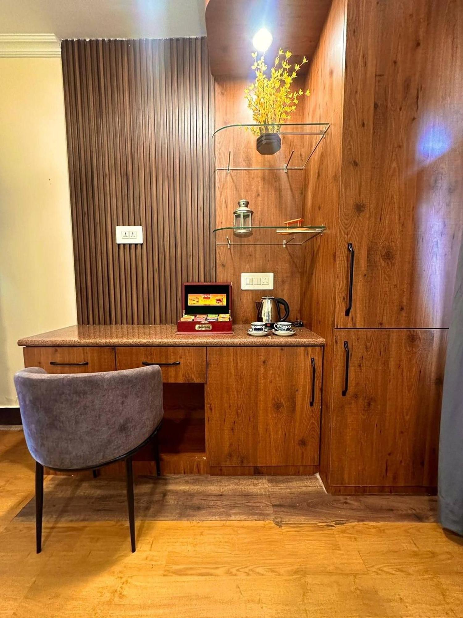 Villa Dilan Residency -5 Bedroom- Centrally Heated