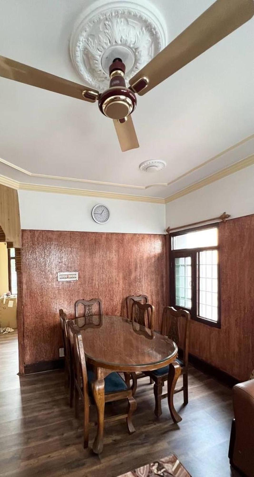 Dilan Residency -5 Bedroom- Centrally Heated Villa Srinagar (Jammu and Kashmir)