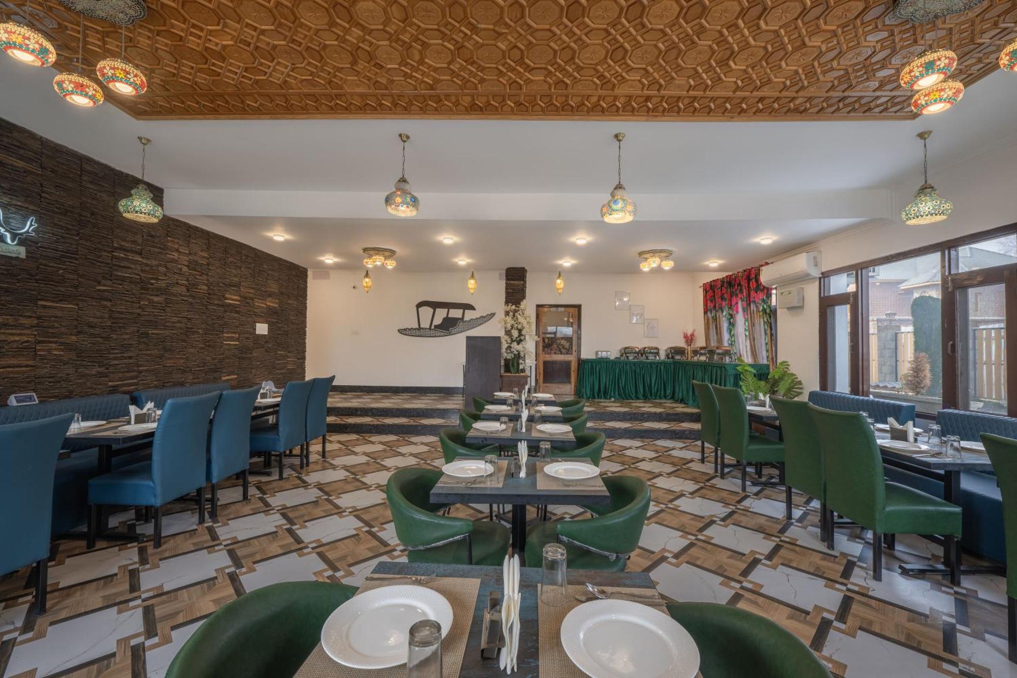 Hotel Echor Kashmir Holidays Srinagar (Jammu and Kashmir)