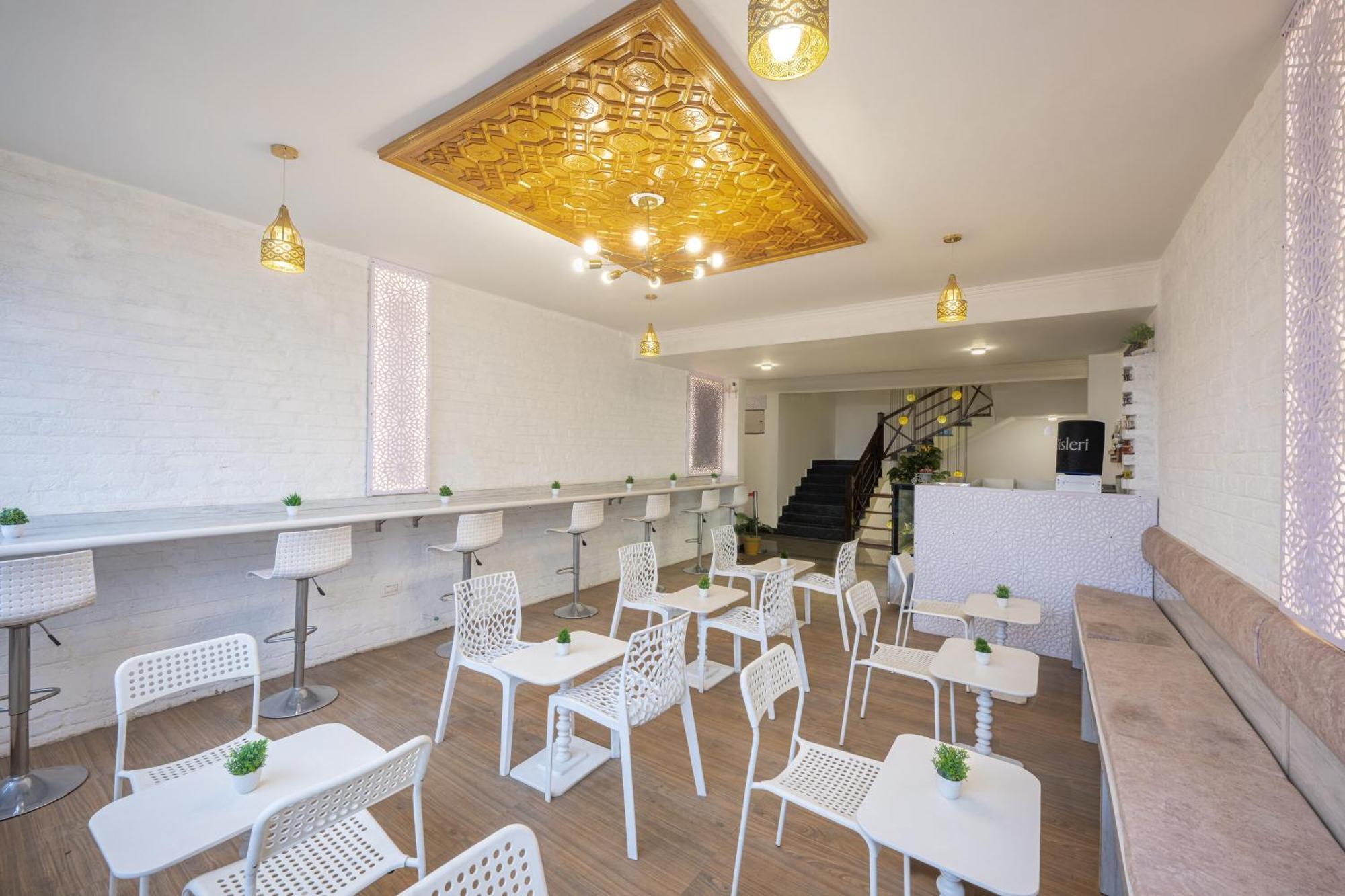 Hotel Echor Kashmir Holidays 4*