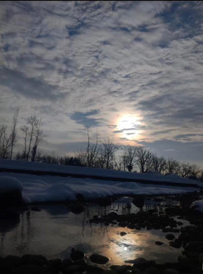Sahil View * Srinagar (Jammu and Kashmir)