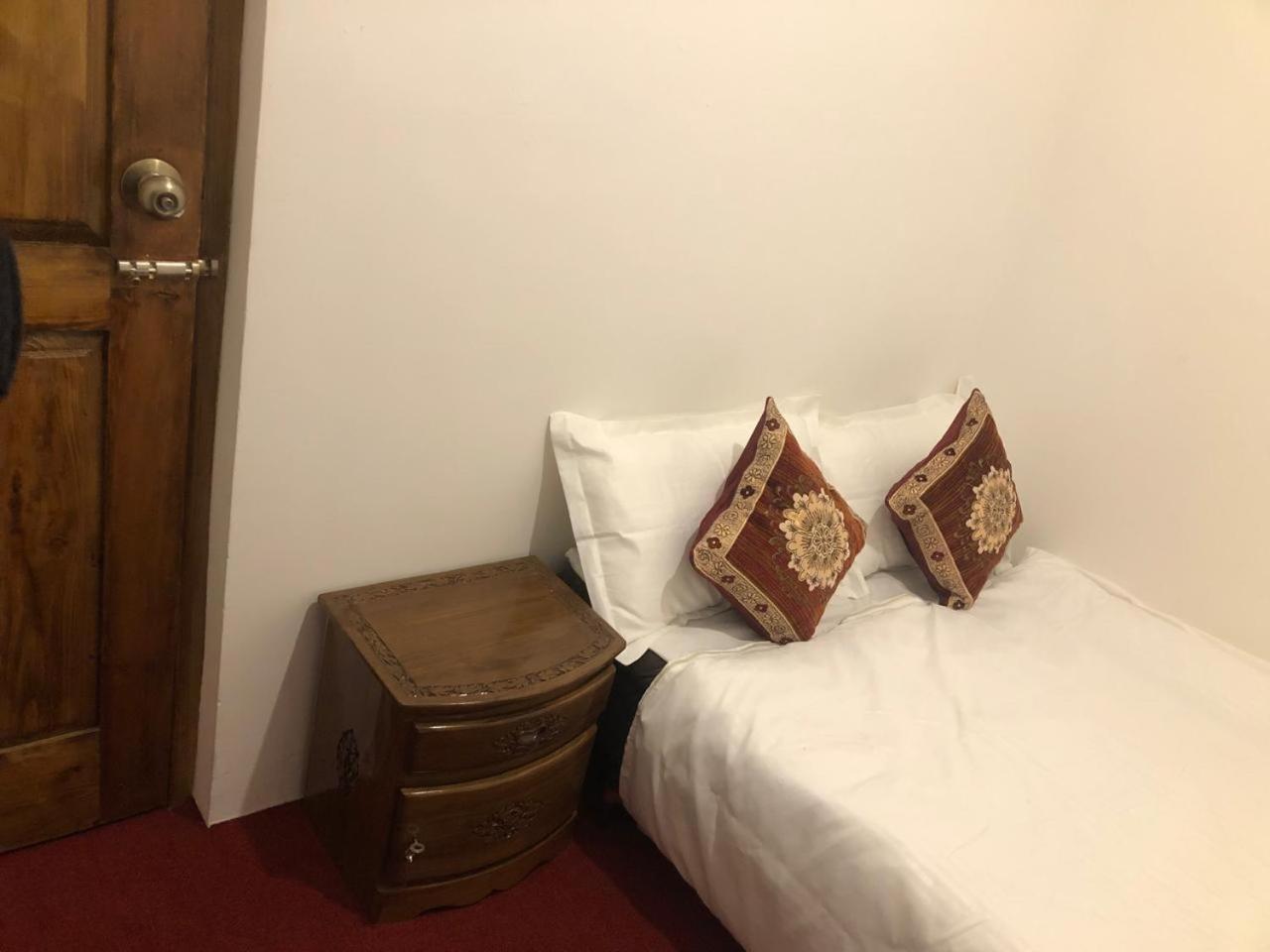 Sahil View Lodge Srinagar (Jammu and Kashmir)
