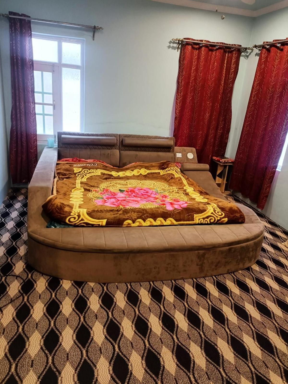 Homestay Guest Care Srinagar (Jammu and Kashmir)