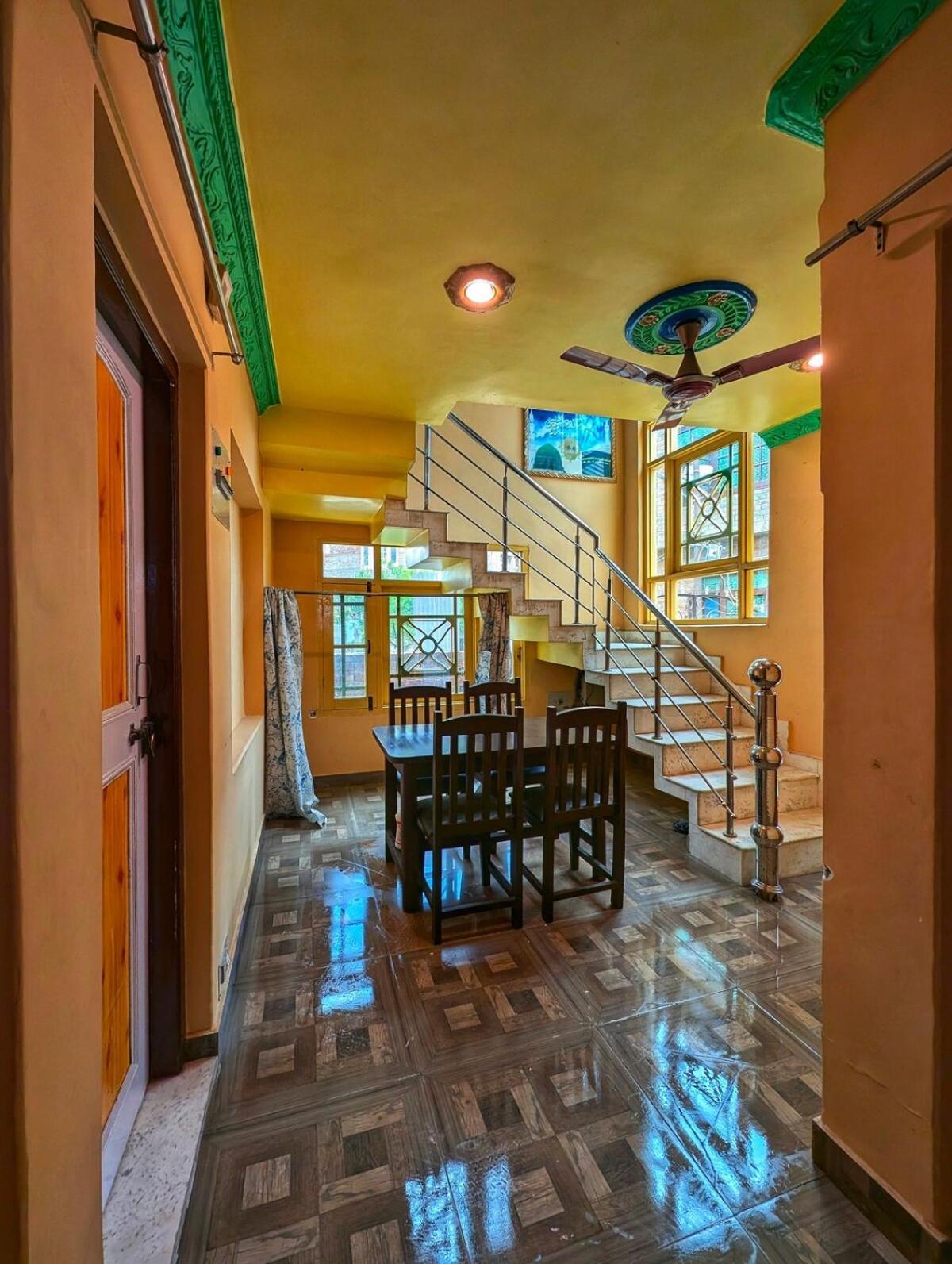 Holiday home In Kashmir *