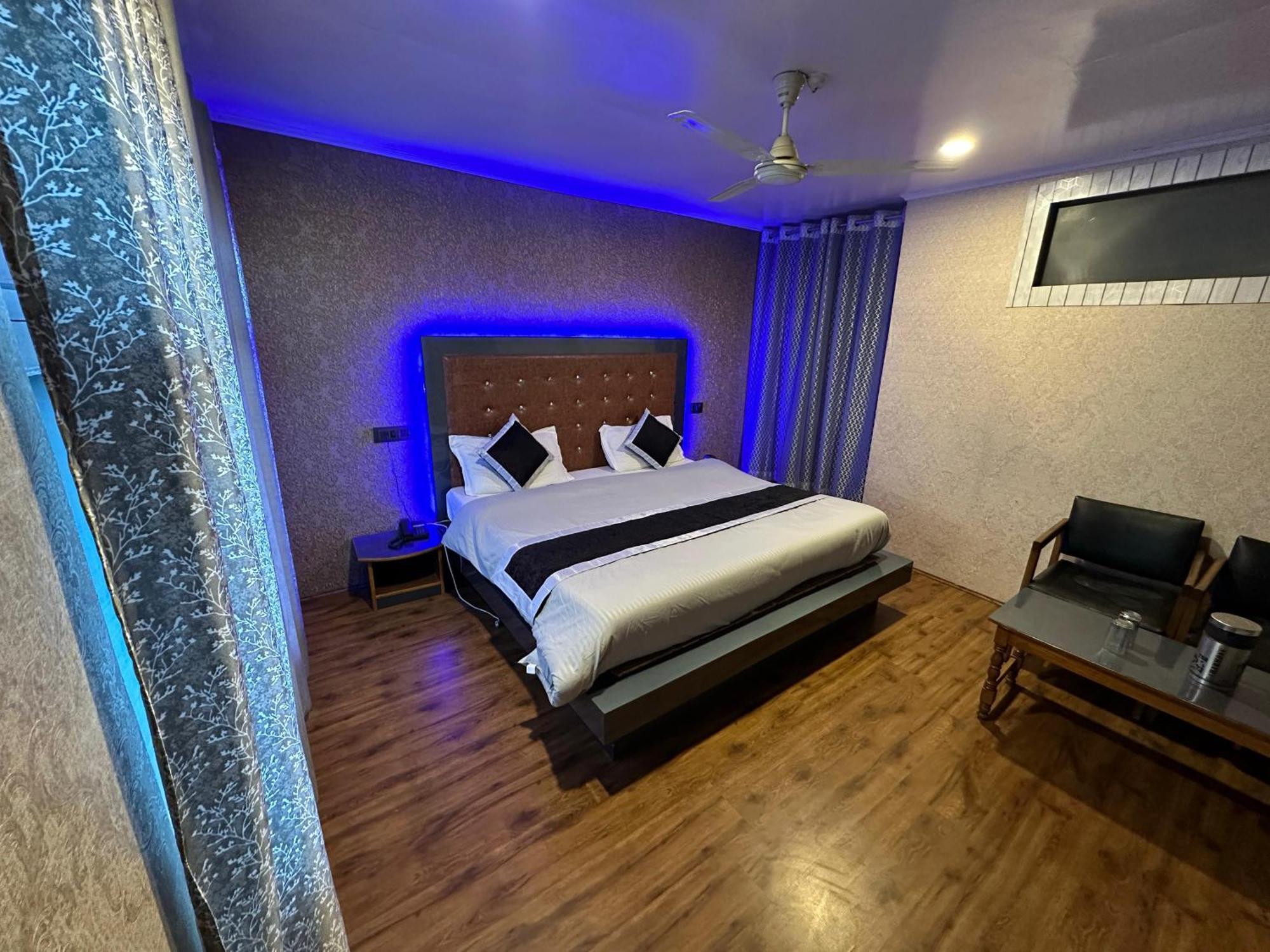 Luxury 3*