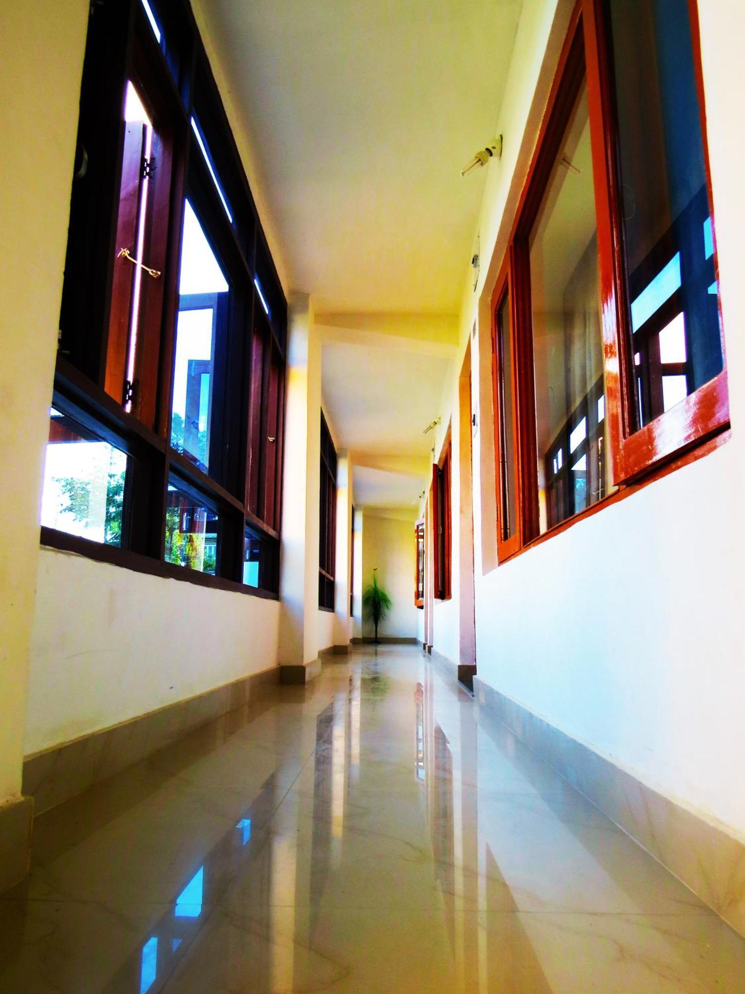 Luxury Srinagar (Jammu and Kashmir)