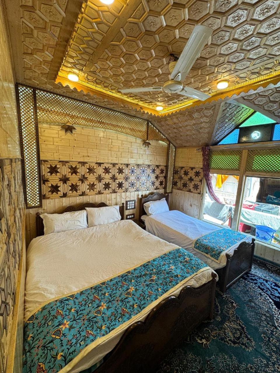 Dalalke Houseboats 3*
