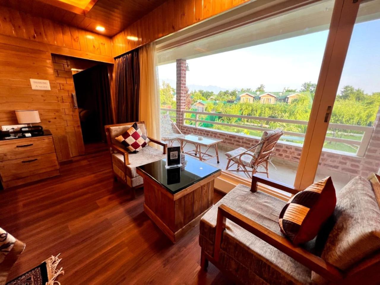 The Orchard Retreat & Resort 5*