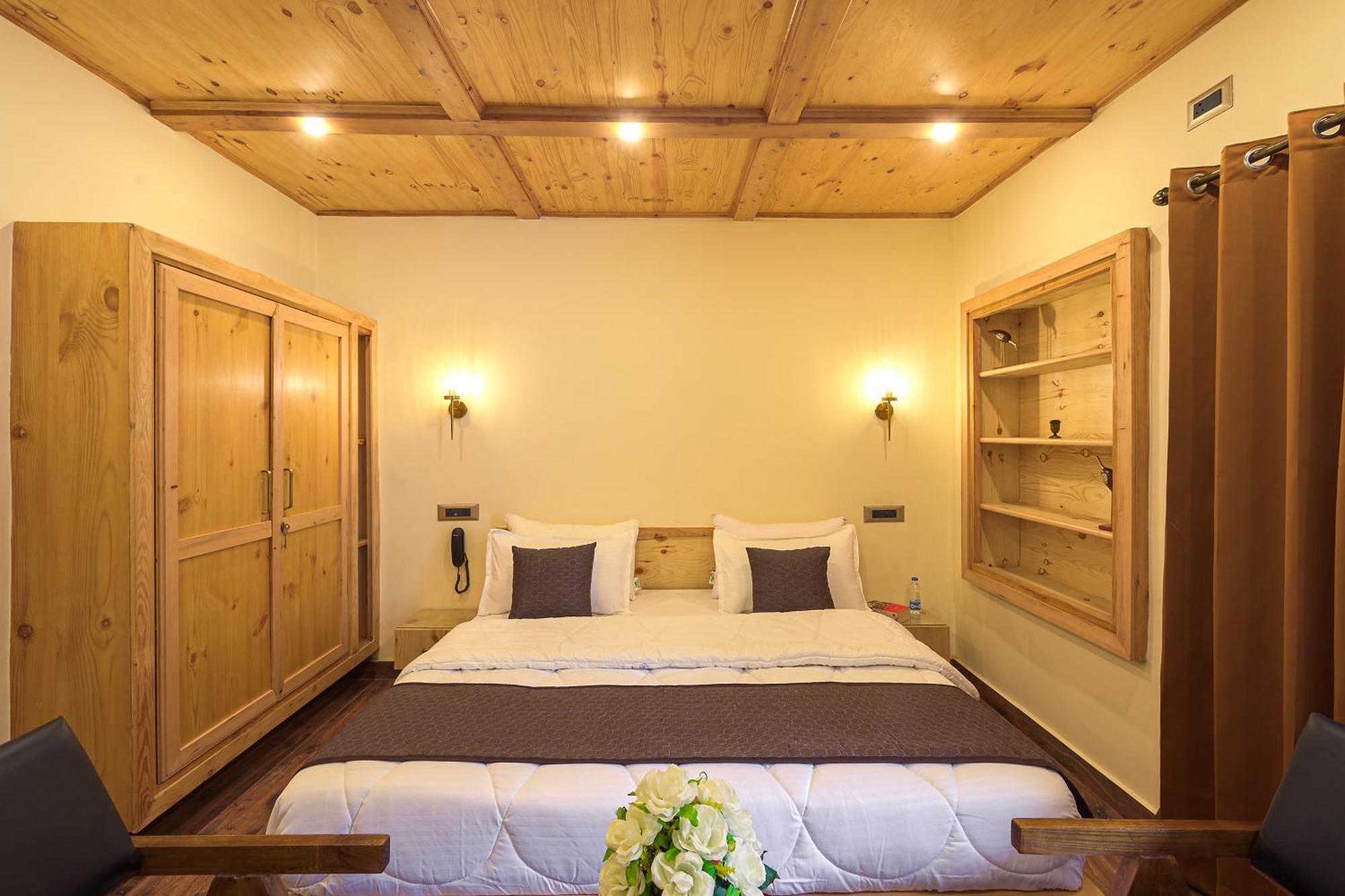 Palpenzy - Bespoke Premium Srinagar (Jammu and Kashmir)