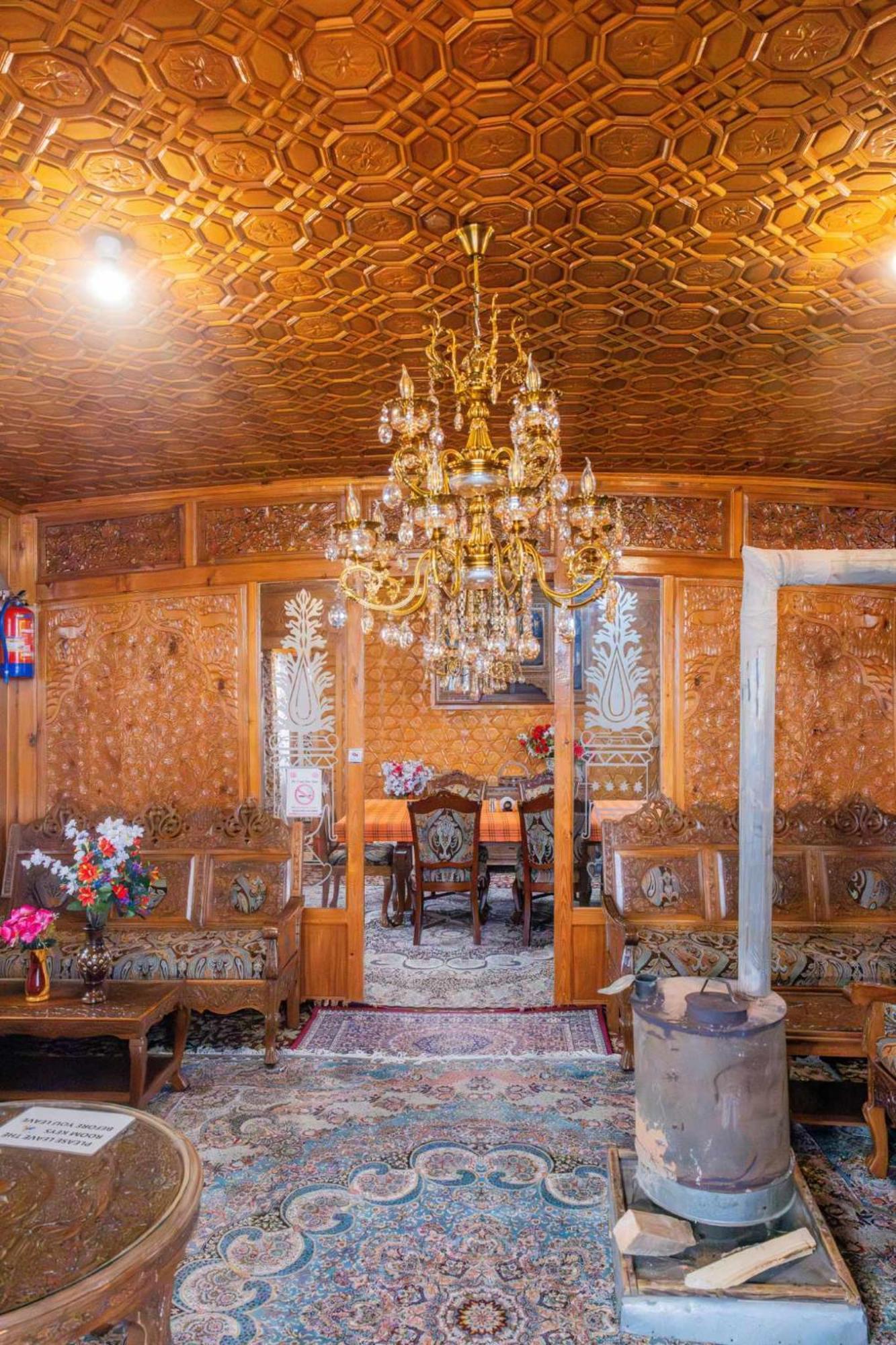 Goona Palace Houseboats Srinagar (Jammu and Kashmir)